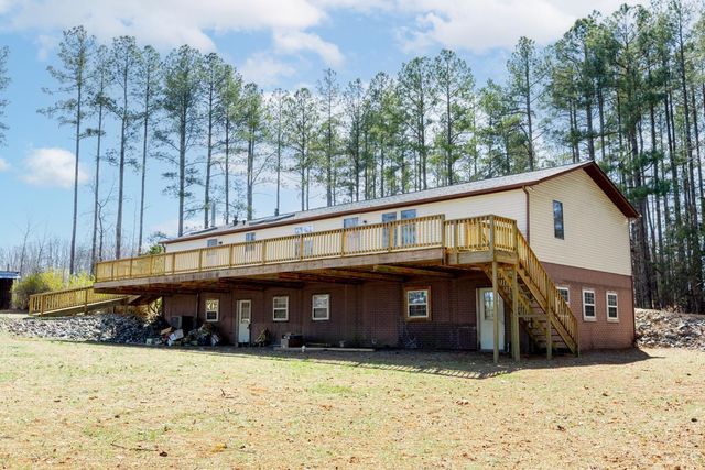 750 Price Ln, Pamplin, VA 23958