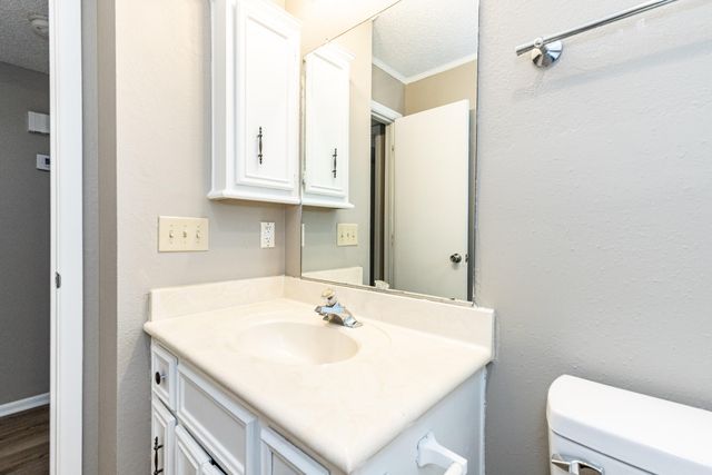 7406 Waco Avenue, D, Lubbock, TX 79423