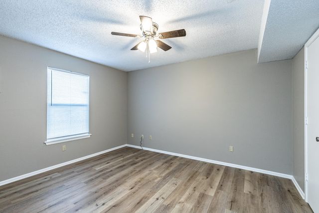 7406 Waco Avenue, D, Lubbock, TX 79423