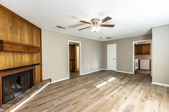 7406 Waco Avenue, D, Lubbock, TX 79423