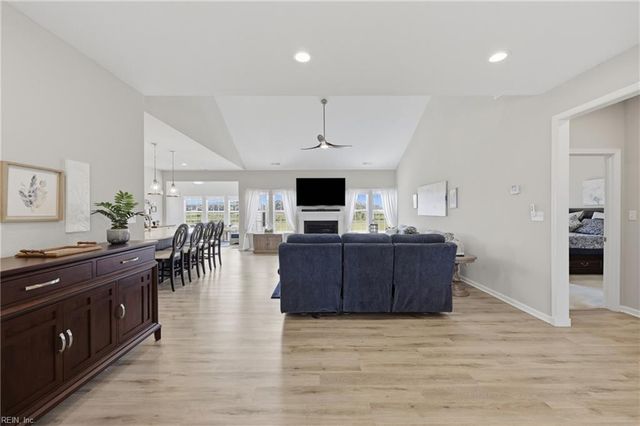 142 Gander DR, Moyock, NC 27958