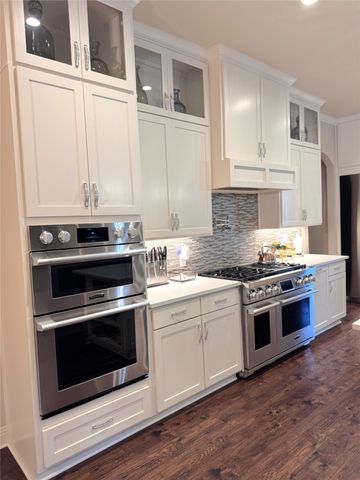 2454 Creekwood Drive, Cedar Hill, TX 75104