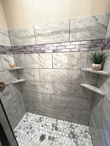 2454 Creekwood Drive, Cedar Hill, TX 75104