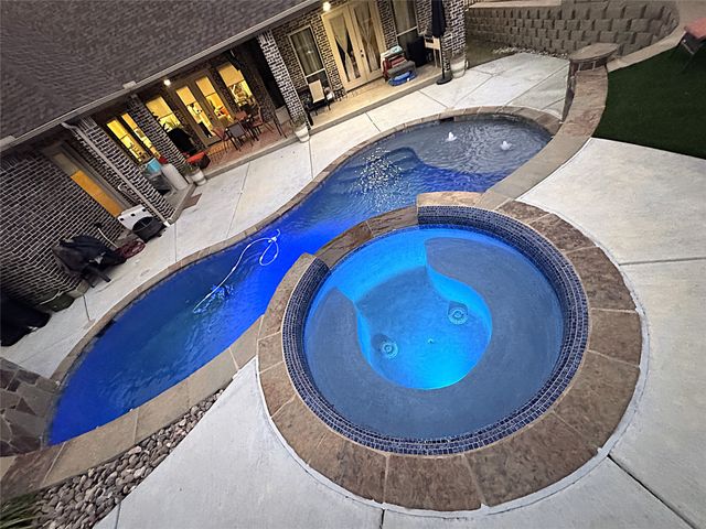 2454 Creekwood Drive, Cedar Hill, TX 75104