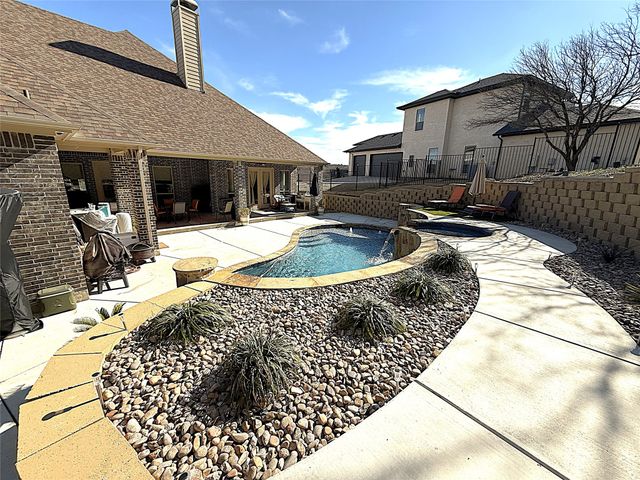 2454 Creekwood Drive, Cedar Hill, TX 75104