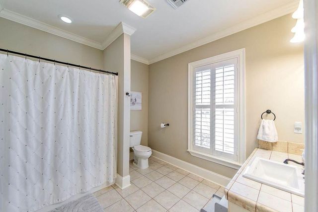 462 Meadow View Court, Thibodaux, LA 70301