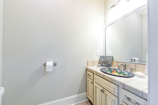 462 Meadow View Court, Thibodaux, LA 70301