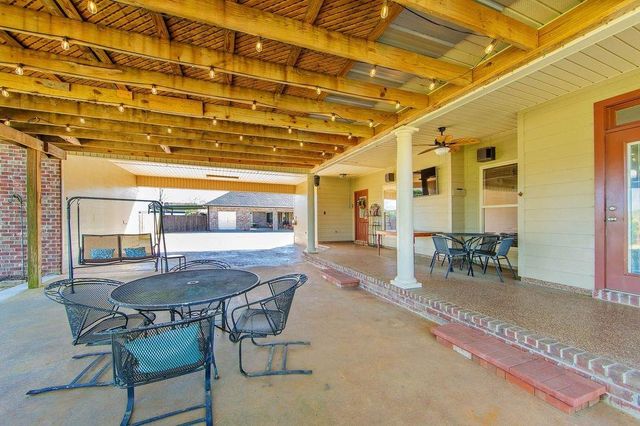 462 Meadow View Court, Thibodaux, LA 70301