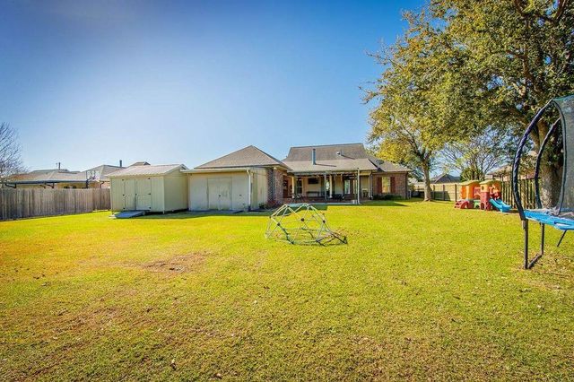 462 Meadow View Court, Thibodaux, LA 70301