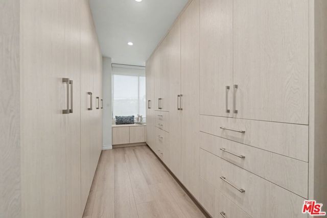 865 Comstock Avenue 10D, Los Angeles, CA 90024