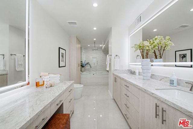 865 Comstock Avenue 10D, Los Angeles, CA 90024