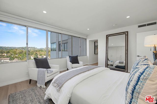 865 Comstock Avenue 10D, Los Angeles, CA 90024