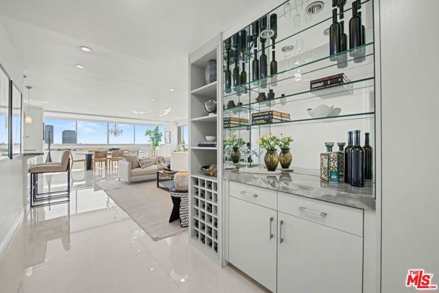 865 Comstock Avenue 10D, Los Angeles, CA 90024