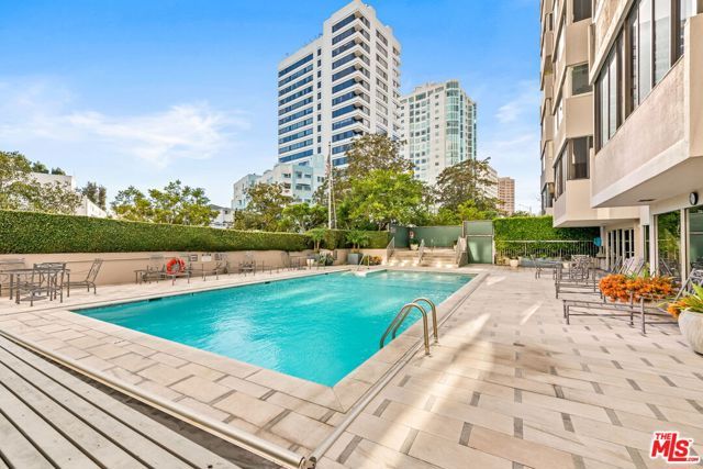 865 Comstock Avenue 10D, Los Angeles, CA 90024