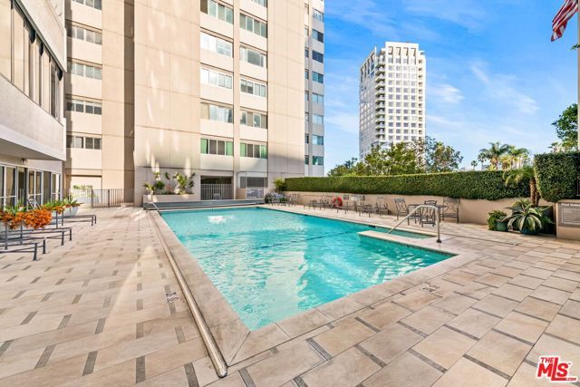 865 Comstock Avenue 10D, Los Angeles, CA 90024