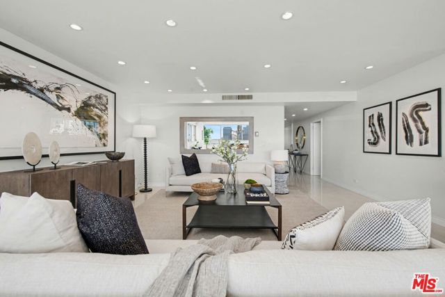 865 Comstock Avenue 10D, Los Angeles, CA 90024