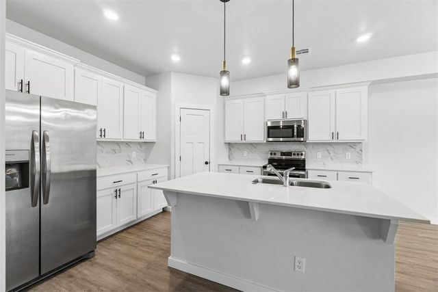 1033 Carpe Diem Court, Edmond, OK 73003