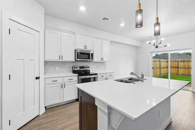 1033 Carpe Diem Court, Edmond, OK 73003