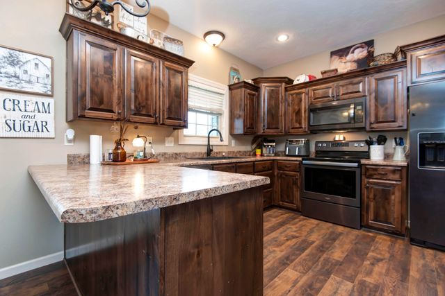 671 Boardwalk, Seymour, MO 65746