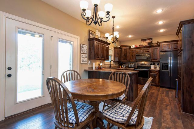 671 Boardwalk, Seymour, MO 65746