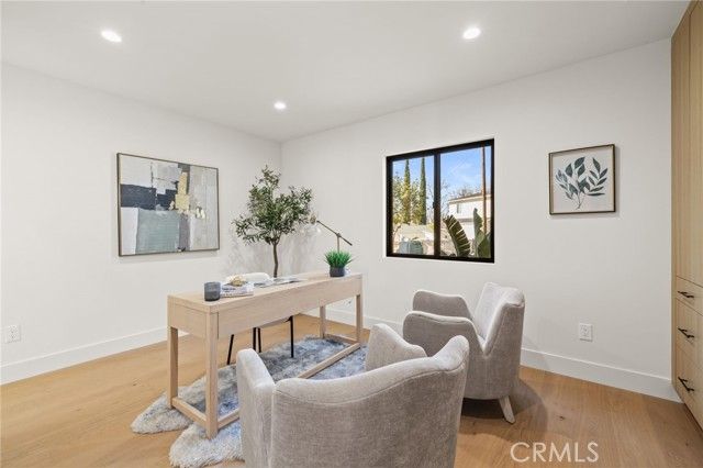 2316 N Parish, Burbank, CA 91504