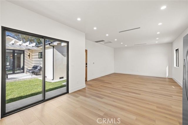 2316 N Parish, Burbank, CA 91504