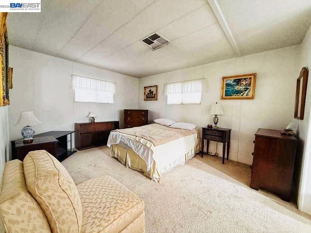 Image 11 of property listing at 3231 Vineyard Ave, Pleasanton, CA 94566