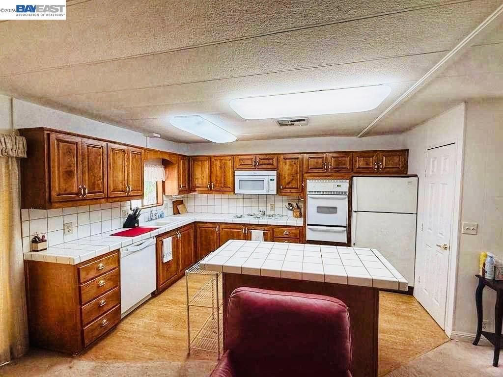Image 8 of property listing at 3231 Vineyard Ave, Pleasanton, CA 94566