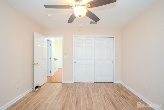 31 Hawthorn Drive, Plainsboro, NJ 08536