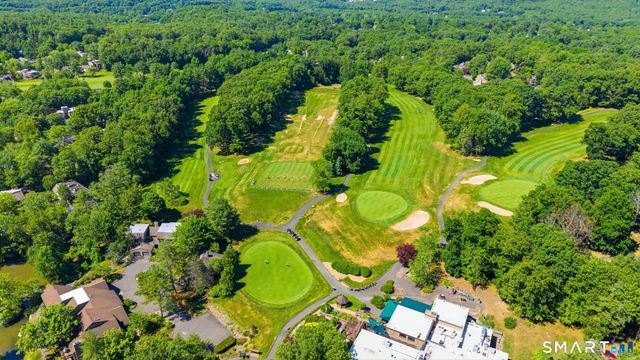 11 Willow Lane 11, Avon, CT 06001