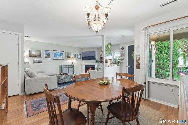 11 Willow Lane 11, Avon, CT 06001