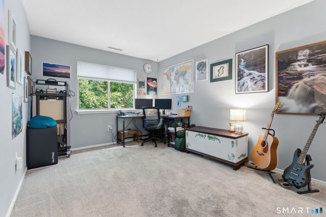 11 Willow Lane 11, Avon, CT 06001