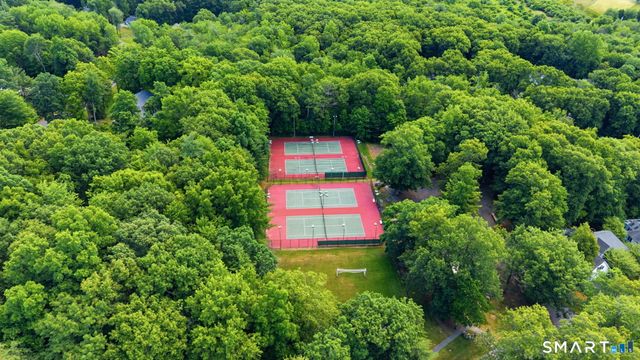 11 Willow Lane 11, Avon, CT 06001