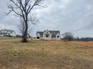 2048 Cairo Bend Rd, Lebanon, TN 37087