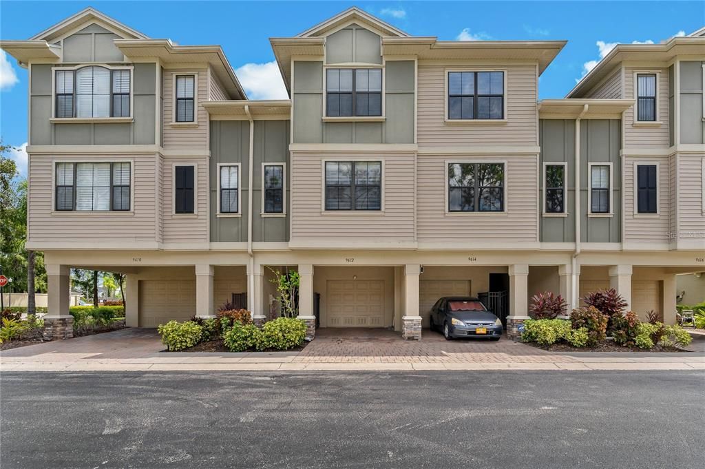 9612 BAY GROVE LANE, Tampa, FL 33615