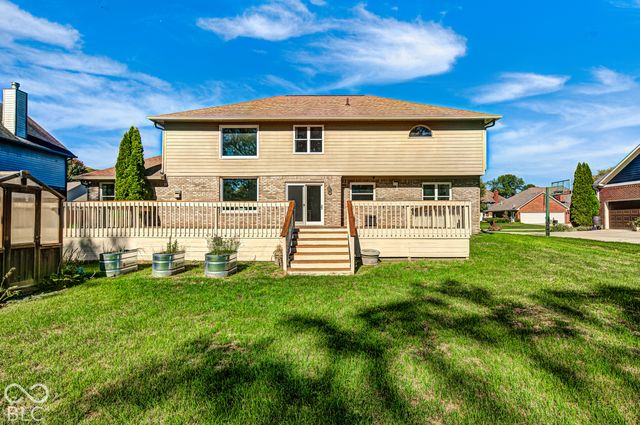 7023 Stonecreek Drive, Plainfield, IN 46168