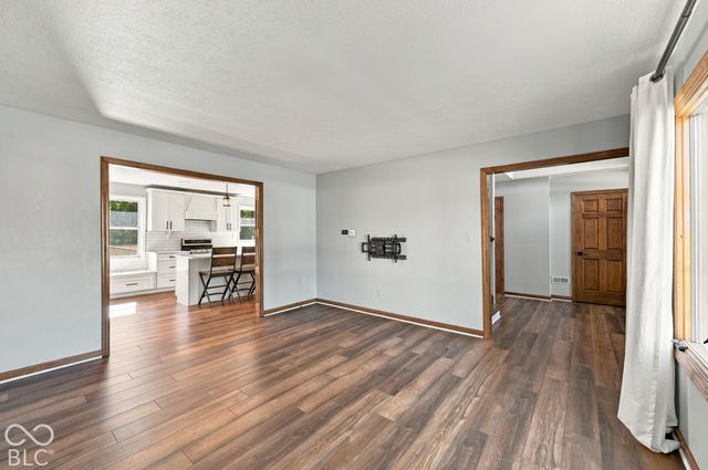 7023 Stonecreek Drive, Plainfield, IN 46168