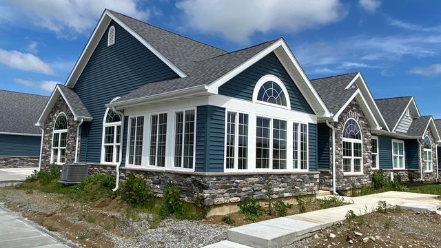 5602 Fountain Circle, Crown Point, IN 46307