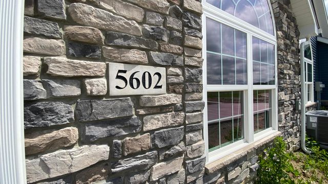 5602 Fountain Circle, Crown Point, IN 46307