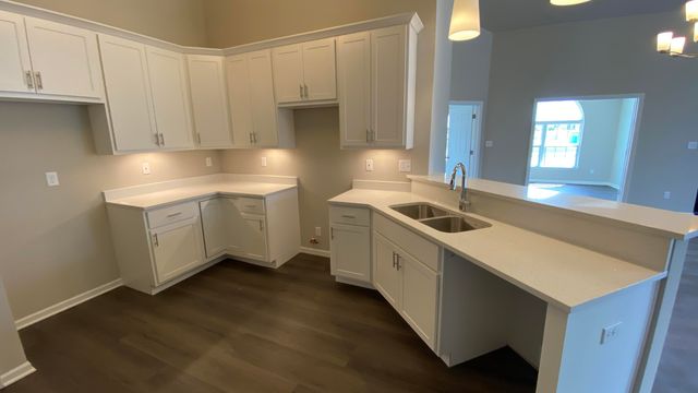 5602 Fountain Circle, Crown Point, IN 46307