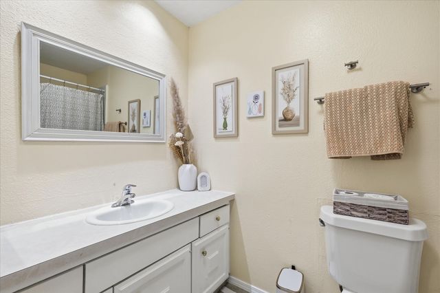 450 Price Drive, Lewisville, TX 75067