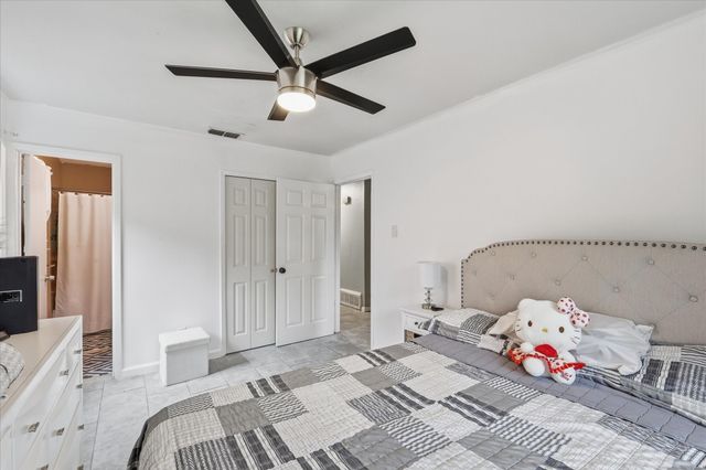 450 Price Drive, Lewisville, TX 75067
