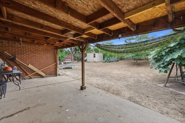 450 Price Drive, Lewisville, TX 75067