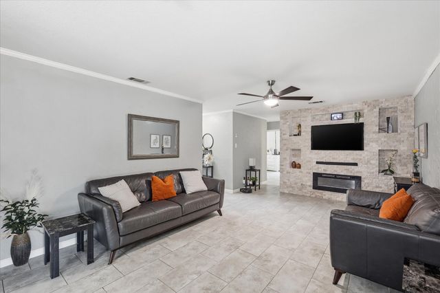 450 Price Drive, Lewisville, TX 75067