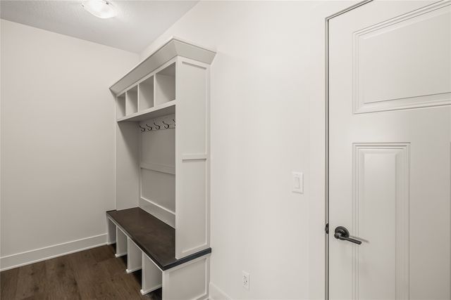 4668 180th Street, Urbandale, IA 50323