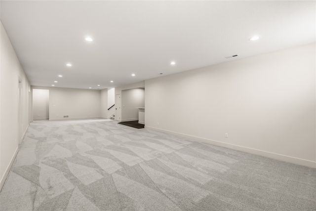 4668 180th Street, Urbandale, IA 50323