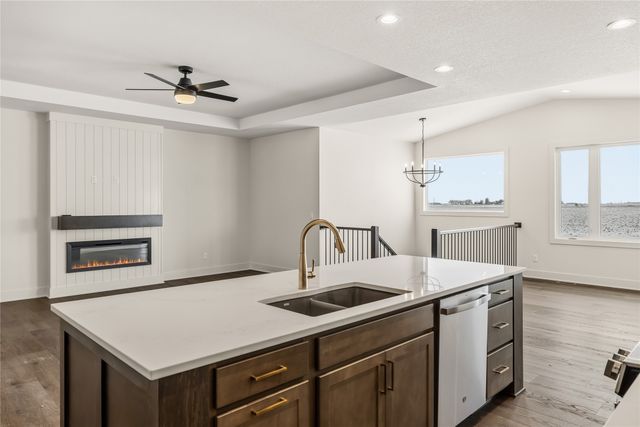 4668 180th Street, Urbandale, IA 50323