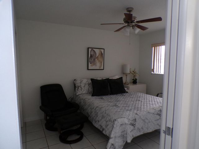 2965 Crosley Drive W B, West Palm Beach, FL 33415