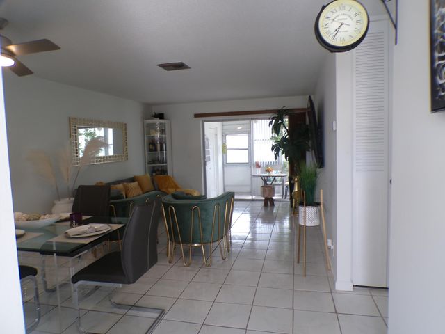 2965 Crosley Drive W B, West Palm Beach, FL 33415