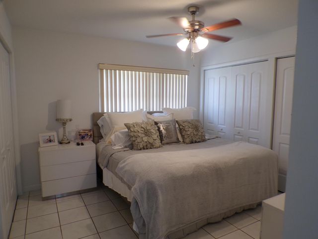 2965 Crosley Drive W B, West Palm Beach, FL 33415